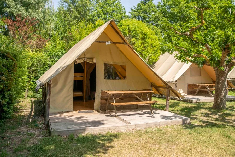 Tente Lodge au Camping La Sorguette à L'Isle-sur-la-Sorgue